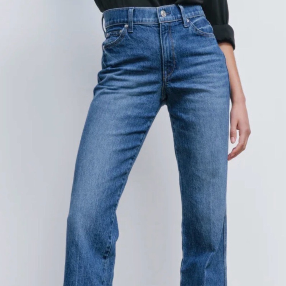 Stylish Women's Straight Leg Blue Jeans